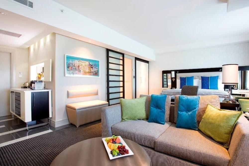 Southern Sun Waterfront Cape Town Exterior photo
